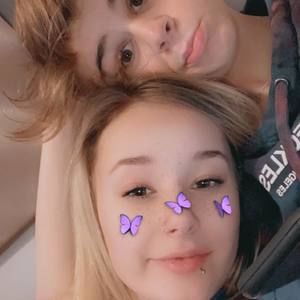 Meet your Posher, Hillary